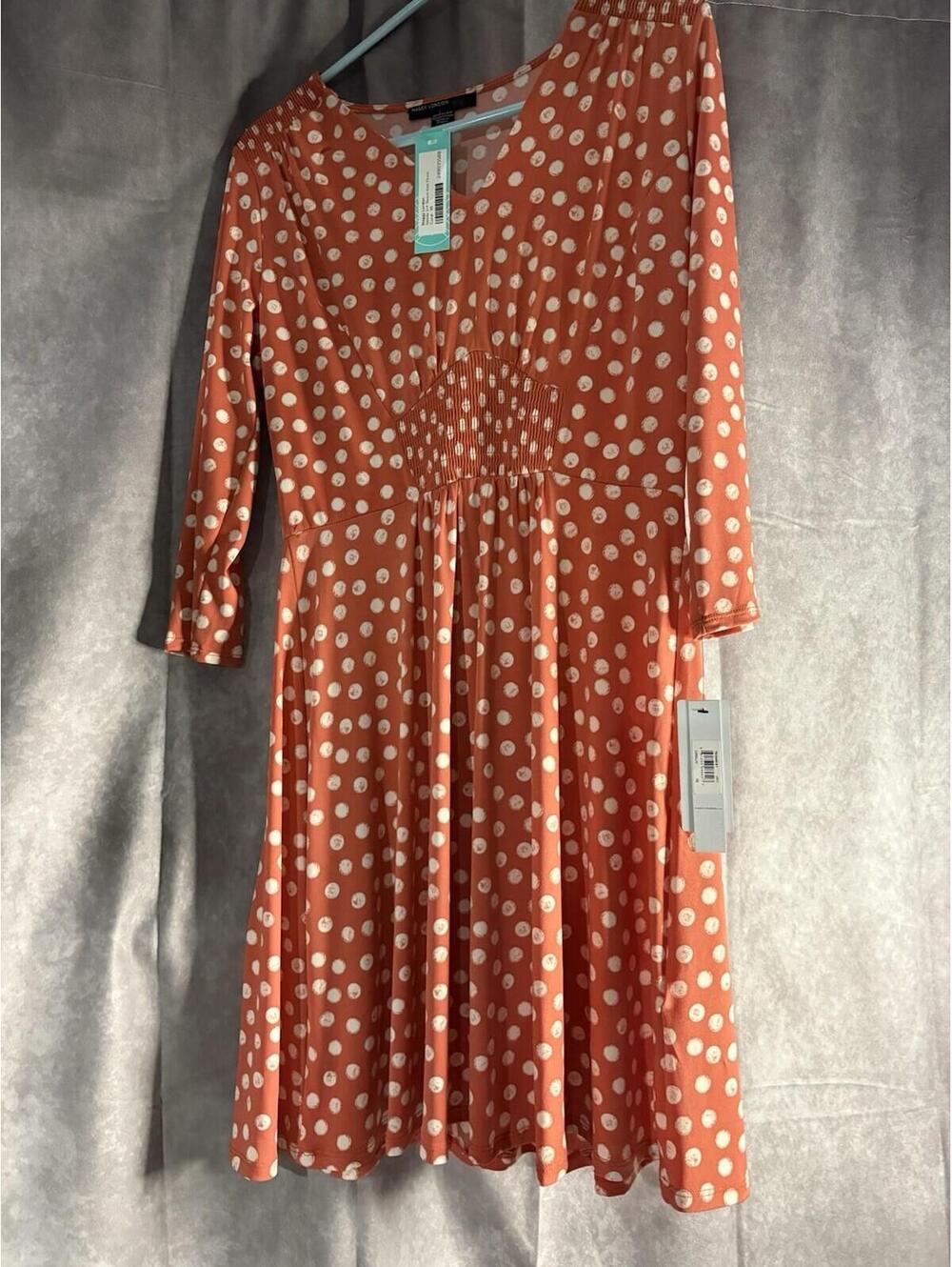 Maggy London Nikola Coral Polka Dot 3/4 Sleeve Knit Dress Size 10 NWT